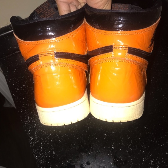 Shattered backboard 1s main image 5